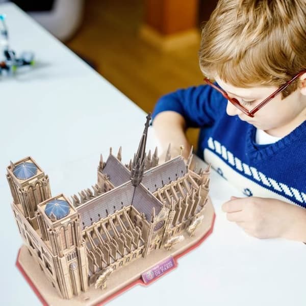 Notre Dame 3D-pussel - World Brands - National Geographic Model - 128 bitar - Barn 8 år eller äldre