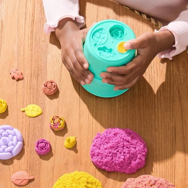 SPIN MASTERLA FLEUR MAGIQUE SQUISHBLOSSOM 227 G Kinetic Sand