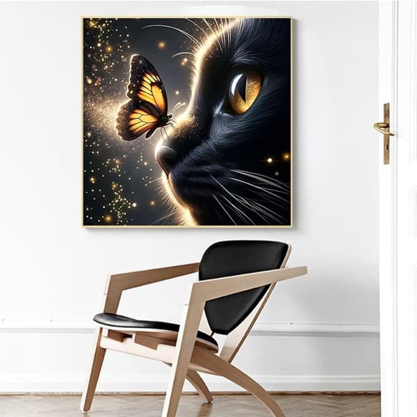 Bomclap Diamond Painting – Magisk møde mellem sort kat og glødende sommerfugl DIY 5D diamantmaleri for voksne og begyndere, 30x30cm