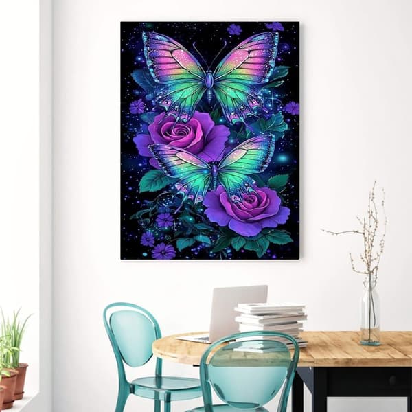 Bomclap Diamantmaleri – DIY 5D Diamantmaleri, 30x40cm, Magiske Farverige Sommerfugle over Lilla Roser