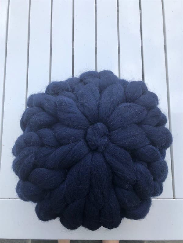 GIANT KNIT - Pillow in soft Merino wool