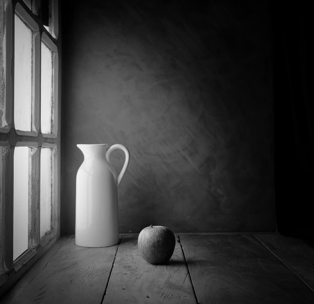 An Apple - Film Poster