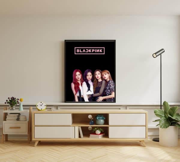 Korean Black and Pink Poster Storlek A3 Rosa