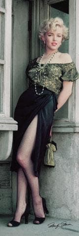 Marilyn Monroe - Doorway