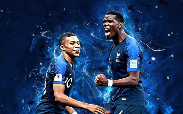 Kylian Mbappé och Paul Pogba Affisch för Väggen