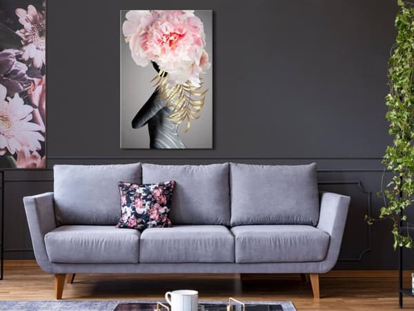 Canvas Tavla - Delicate Figure Vertical