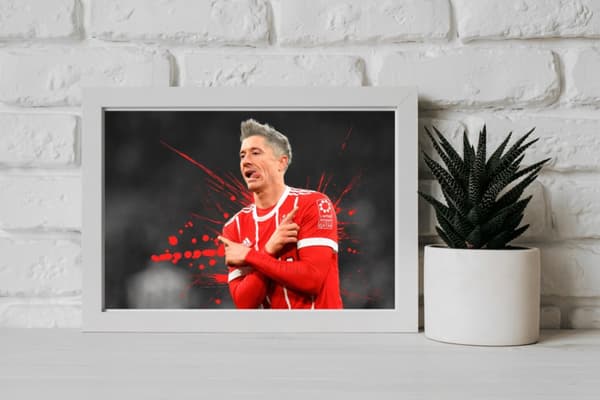 Affisch Robert Lewand wski Fotbollsspelare  (30×40 CM)