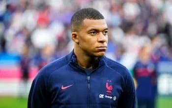 Kylian Mbappe Affisch (30×40 CM)