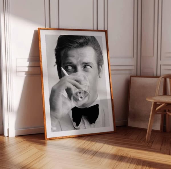 Roger Moore Affisch