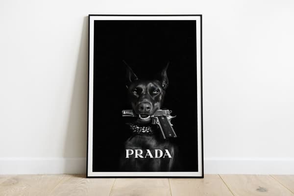 Plakat - Hund med Pistol Prada