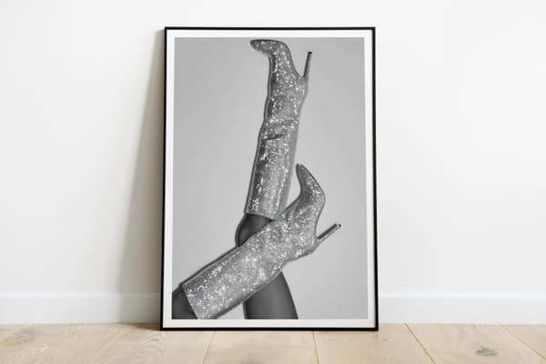 Juliste - Glam Hopeasaappaat