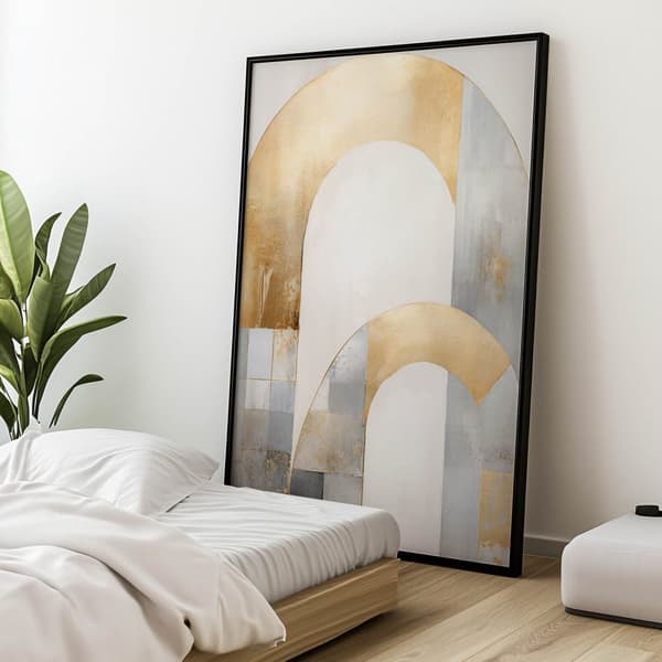 Art Deco Elegance: Kulta- ja hopeaabstraktio Art Deco Elegance: Kulta- ja hopeaabstraktio, 70x100 cm, tummanruskea puukehys, 230 gsm mattapaperi