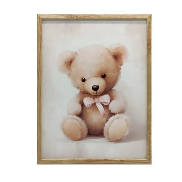 Nalle vaaleanpunaisella rusetilla Nalle vaaleanpunaisella rusetilla, 70x100 cm, musta alumiinirunko, 230 gsm mattapaperi