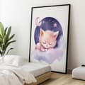 Miniatyrbild 5 av 10: Sleeping Kitty på ett rosa moln Sleeping Kitty på ett rosa moln, 50x70 cm, ljus ekträram, 230 gsm matt papper