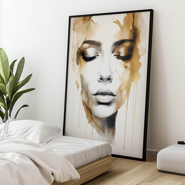Mysterious Beauty Mysterious Beauty, 50x70 cm, guld aluminiumsramme, 230 gsm mat papir
