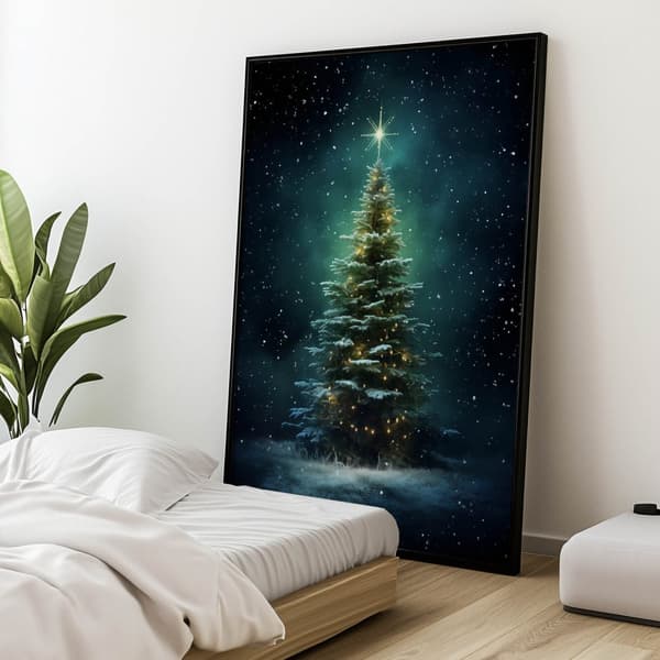 Christmas Tree in the Night Glow Christmas Tree in the Night Glow, 30x40 cm, mørkebrun træramme, 230 gsm mat papir