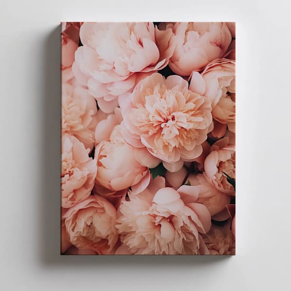 Delicate Beauty Poster Delicate Beauty Poster, 50x70 cm, sort aluminiumsramme, 230 gsm mat papir