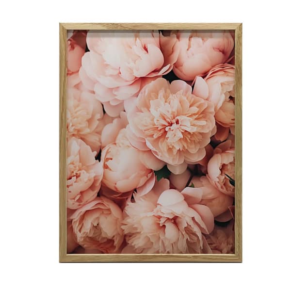 Delicate Beauty Poster Delicate Beauty Poster, 50x70 cm, lys egetræsramme, 230 gsm mat papir