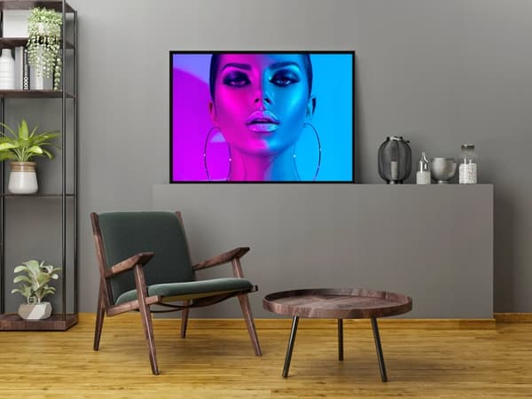 KUVAPUOLISTE KEHYISSÄ 53x73 cm Tyttö P1813
