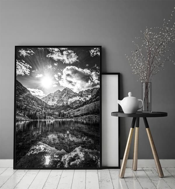 KUVAPUOLISTE KEHYISSÄ 53x73 cm Vuoret P1179