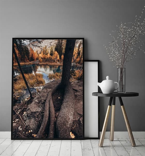 TAVELAFFIST I RAM 53x73 cm Lake P1172