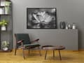 Miniatyrbild 3 av 3: TAVELAFFIST I RAM 53x73 cm Blomma P1043