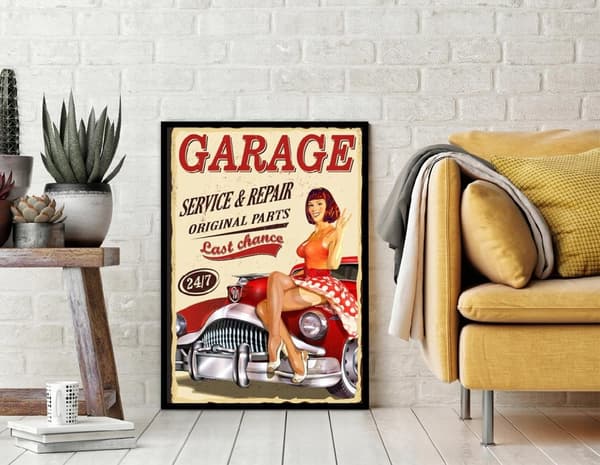 KUVAPUOLISTE KEHYISSÄ 53x73 cm Garage Pinup P1845