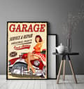 Pikkukuva 2 / 4: KUVAPUOLISTE KEHYISSÄ 53x73 cm Garage Pinup P1845