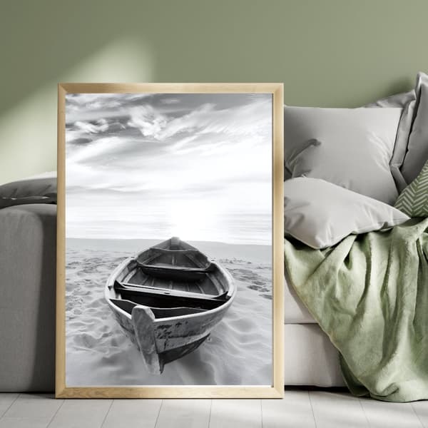 Svartvit Båt Poster – Nautisk Fotokonst i Monokrom Stil