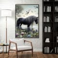 Pikkukuva 3 / 5: Svart Häst Poster – Elegant Djuraffisch i Kontrastfylld Stil