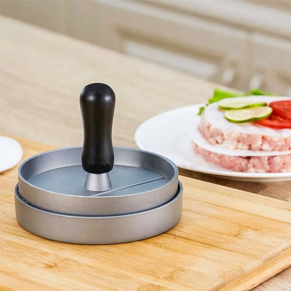 Hamburgerpresse i grått med 11,5 cm diameter - for grilling, camping, hjemmebruk og caterin