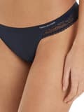 Miniatyrbild 3 av 4: Tommy hilfiger stringtrosa - tanga - UW0UW02473 - Stretchtrosa i spets för damunderkläder