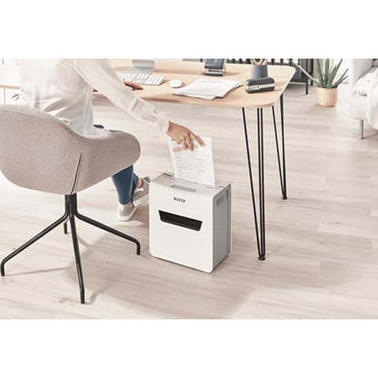 Leitz Asiakirjan Silppuri Iq Protect 6 P4 Hopeinen One Size / EU Plug