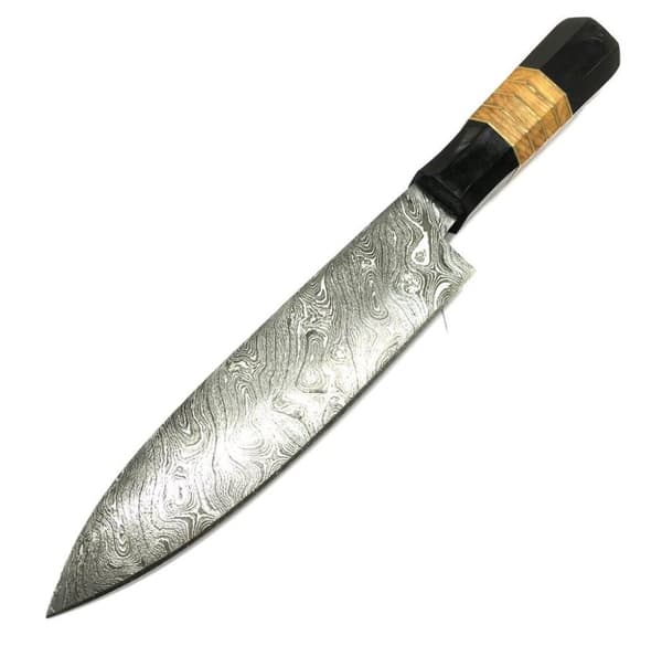 Nice Damascus hunting knife with unique look