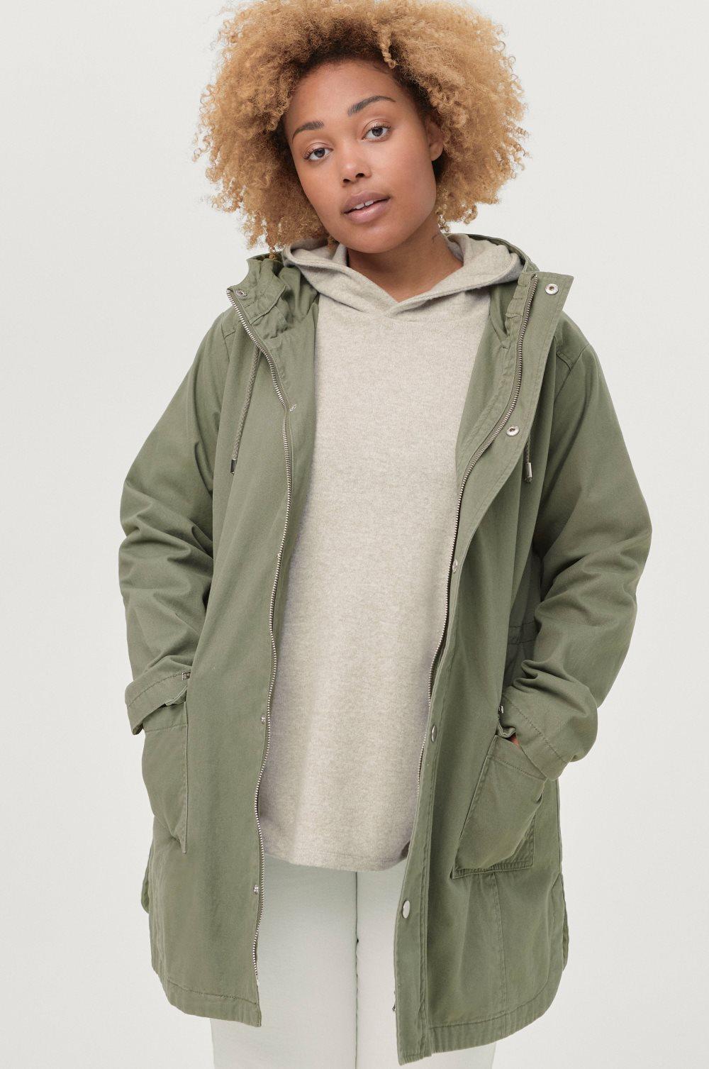Parkas Adina