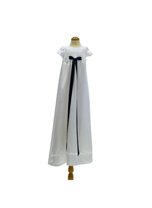 Christening gown in white lace - Grace of Sweden -  short sleeve, 10 bow choices