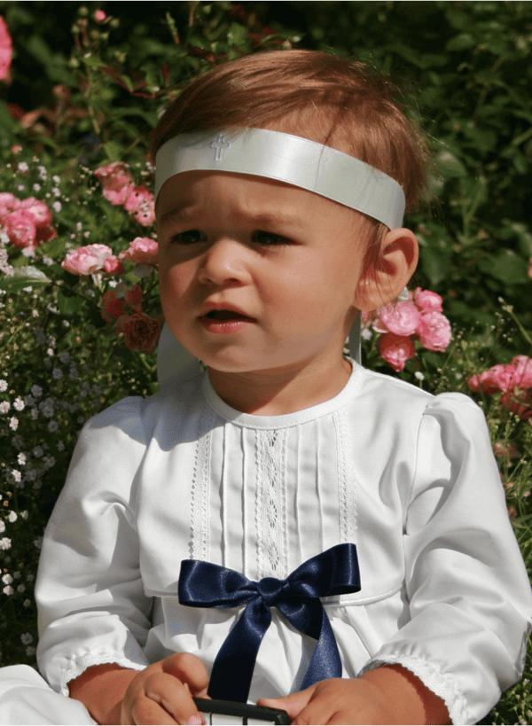 Dåbskjole Grace of Sweden - Tradition i bomuld med navyblå sløjfe