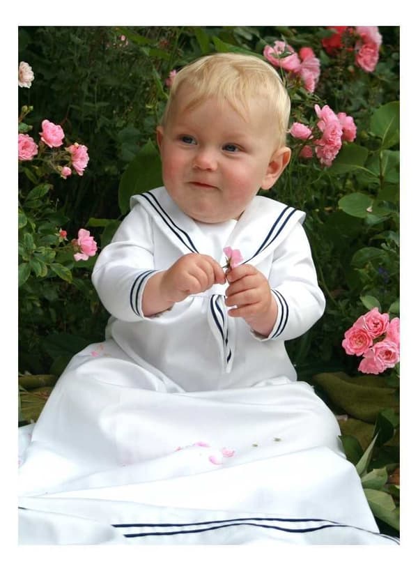 Christening gown in sailor style with bonnet and 10 choices of bow, Grace of Sweden