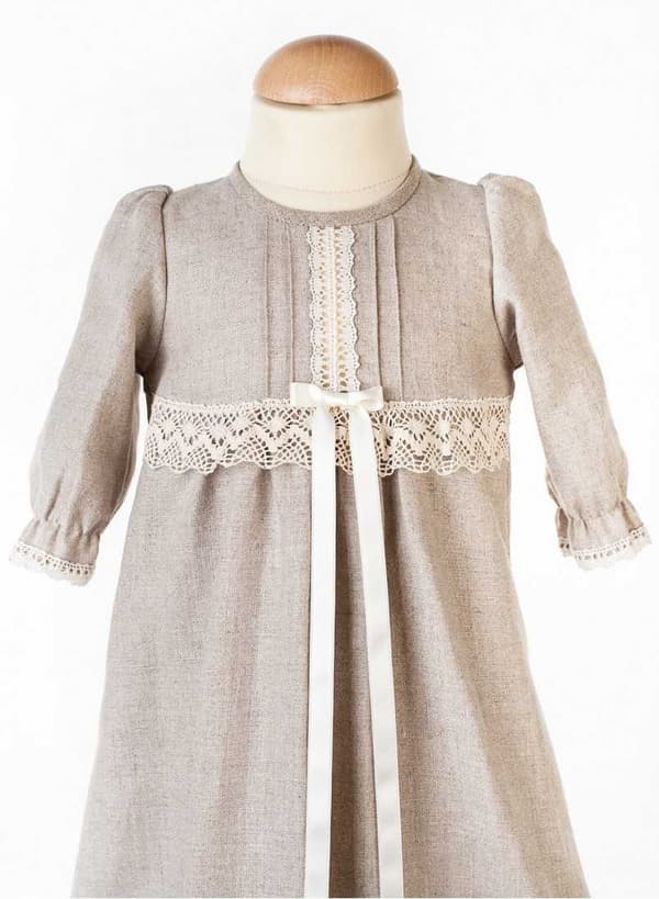 Christening gown in linen. Grace of Sweden, long sleeve