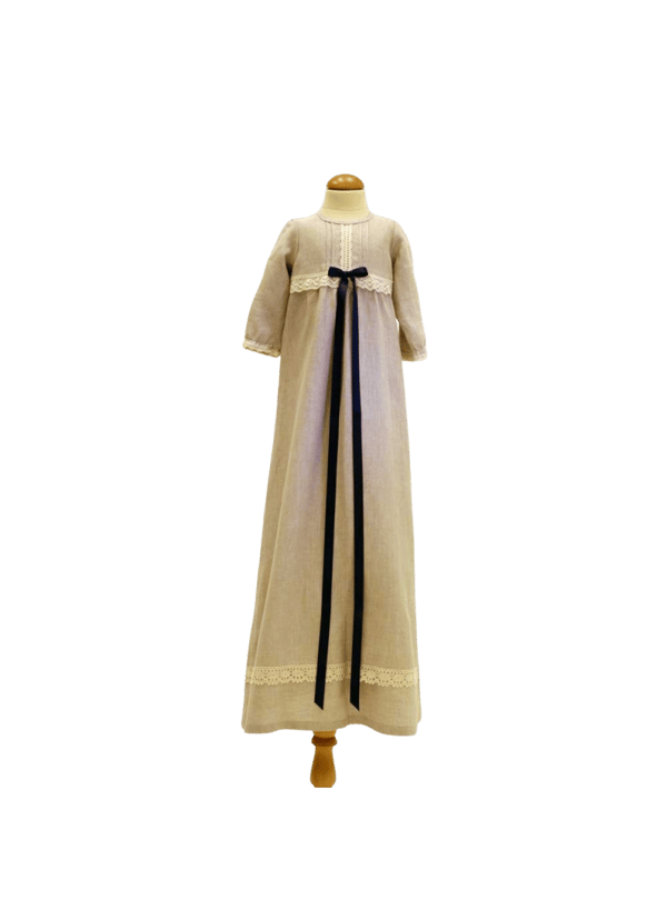 Christening gown in linen - Grace of Sweden - long sleeve and 4 choices of bow colour