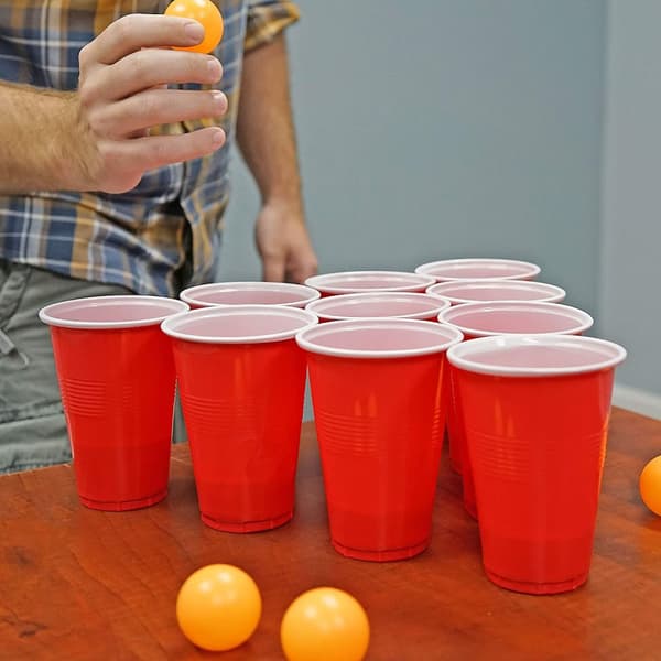 Beer Pong Classic | 24 plastmuggar & 24 ping pong bollar