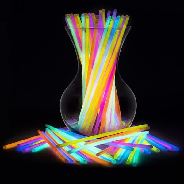 100 st fluorescerande glödstift för bröllopsfest YWEI armband och halsband i flera färger