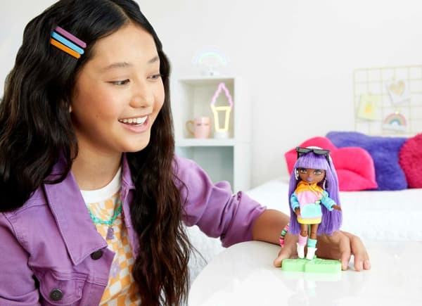 Barbie® Extra Mini nukk  lavendlijuustega