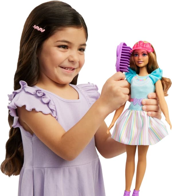 Barbie® My First Barbie® nukk jänkuga
