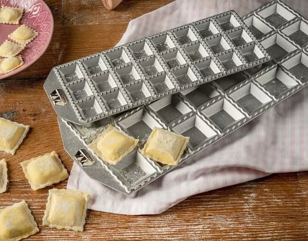 RAVIOLI FORM CUTTER MARCATO RUTOR 24ST. + RULLE