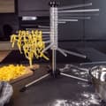 Miniatyrbild 4 av 7: Pastahylla för upphängning och torkning av pasta med utdragbara steg - hopfällbar för transport av färsk pasta