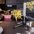 Miniatyrbild 6 av 7: Pastahylla för upphängning och torkning av pasta med utdragbara steg - hopfällbar för transport av färsk pasta