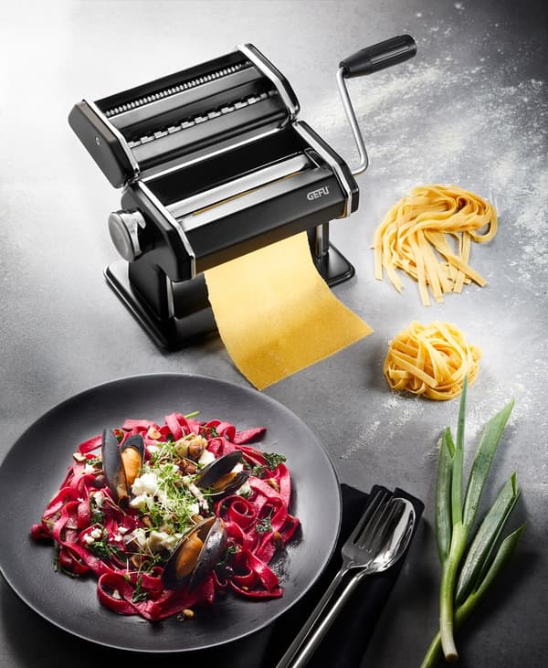Pastamaskine sort Pasta Perfetta G-89426