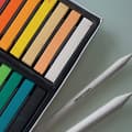 Miniatyrbild 2 av 3: Pastellfärger - Derwent Art Chalk - 98216 - Academy Soft Pastell Color (paket med 24)