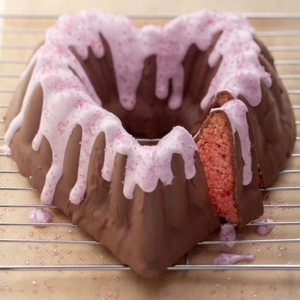 Elegant Heart Bundt 3D hjärtform